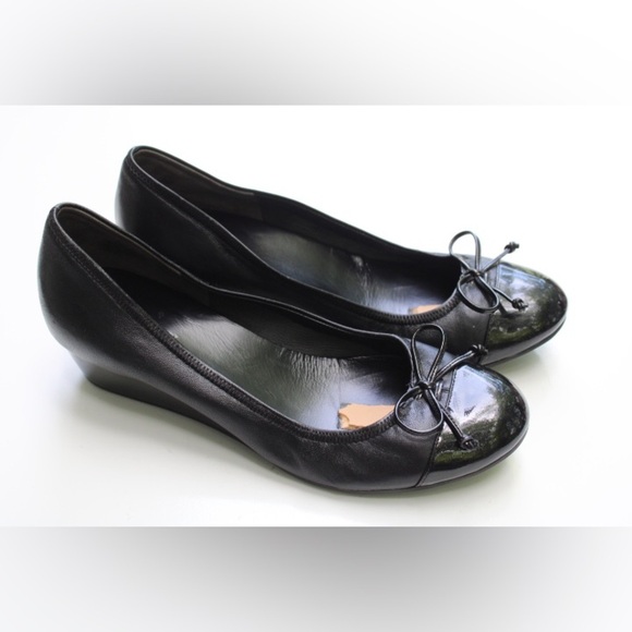 Cole Haan low wedges - Picture 1 of 13